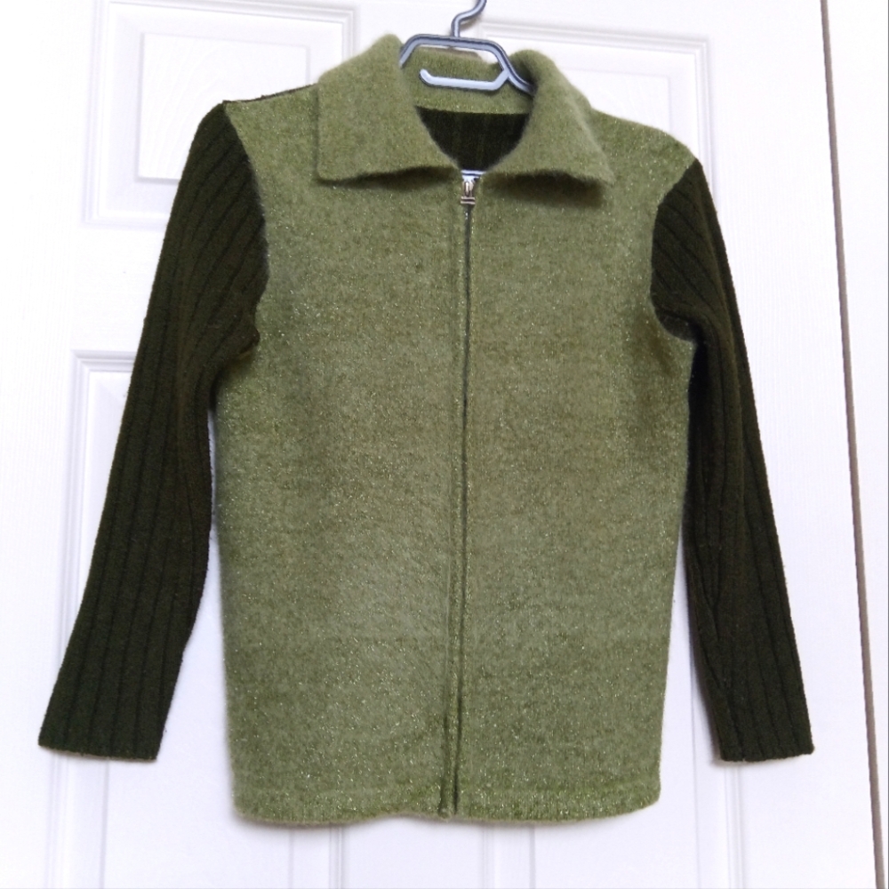 🪇2for$15 Ptp17.5" L22" Two-tone Green Long-Sleeve Zip-Up Sweater